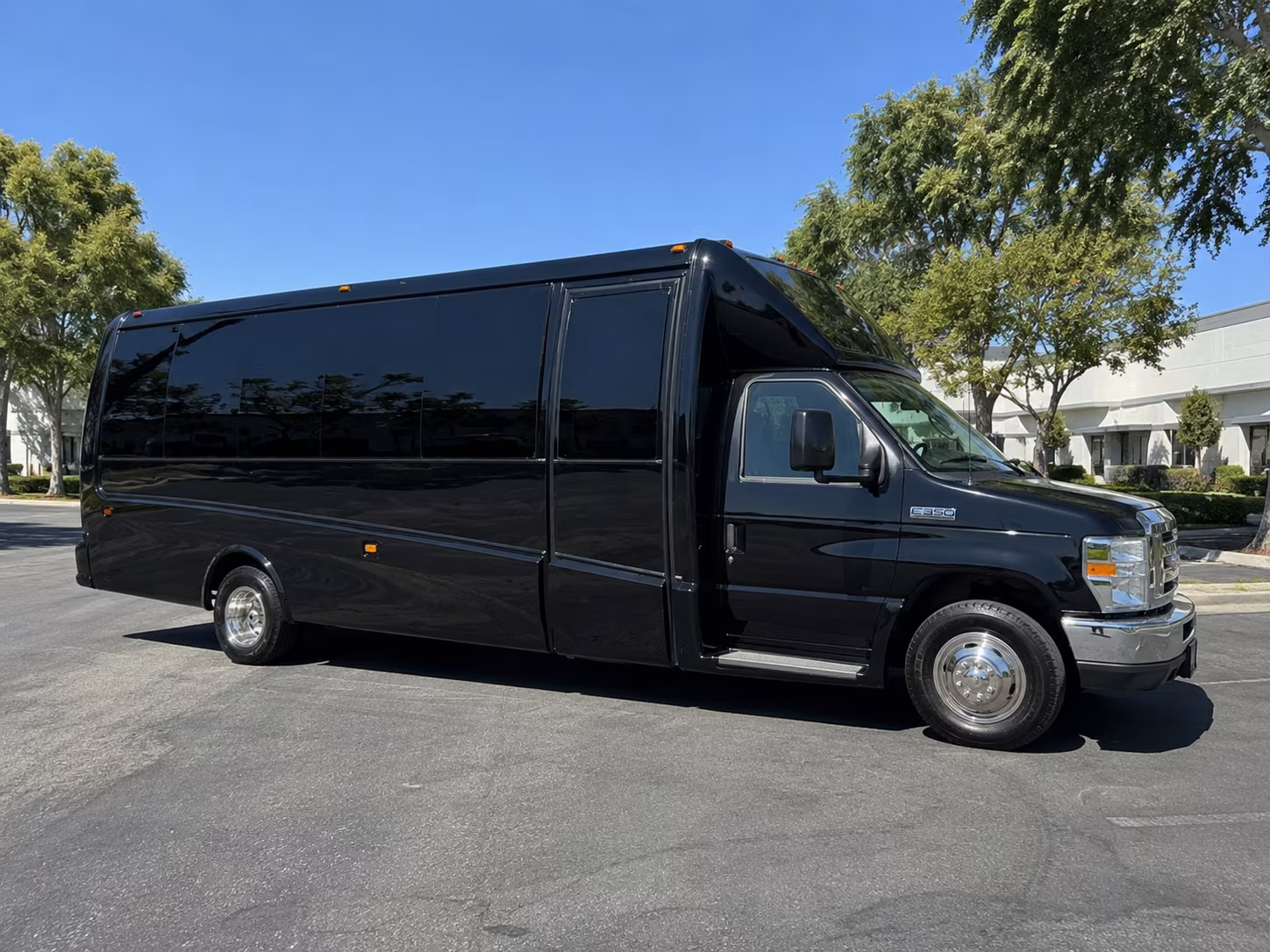 beaumont concert party bus rental