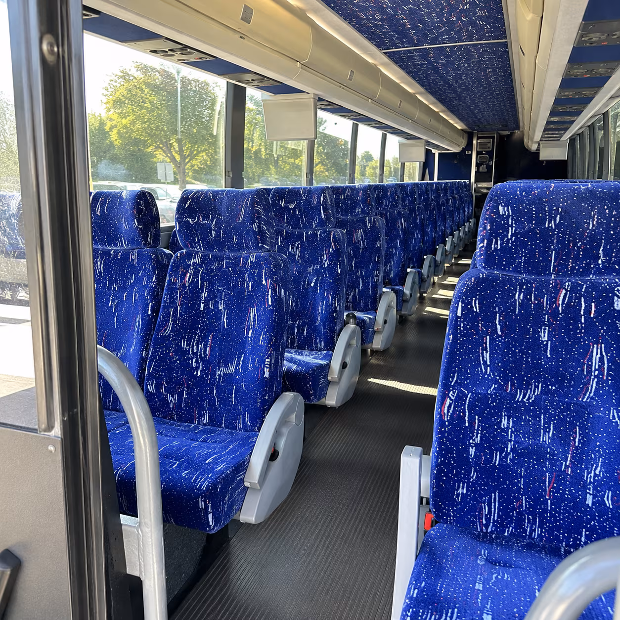 charter buses for beaumont trade show and expo attendees