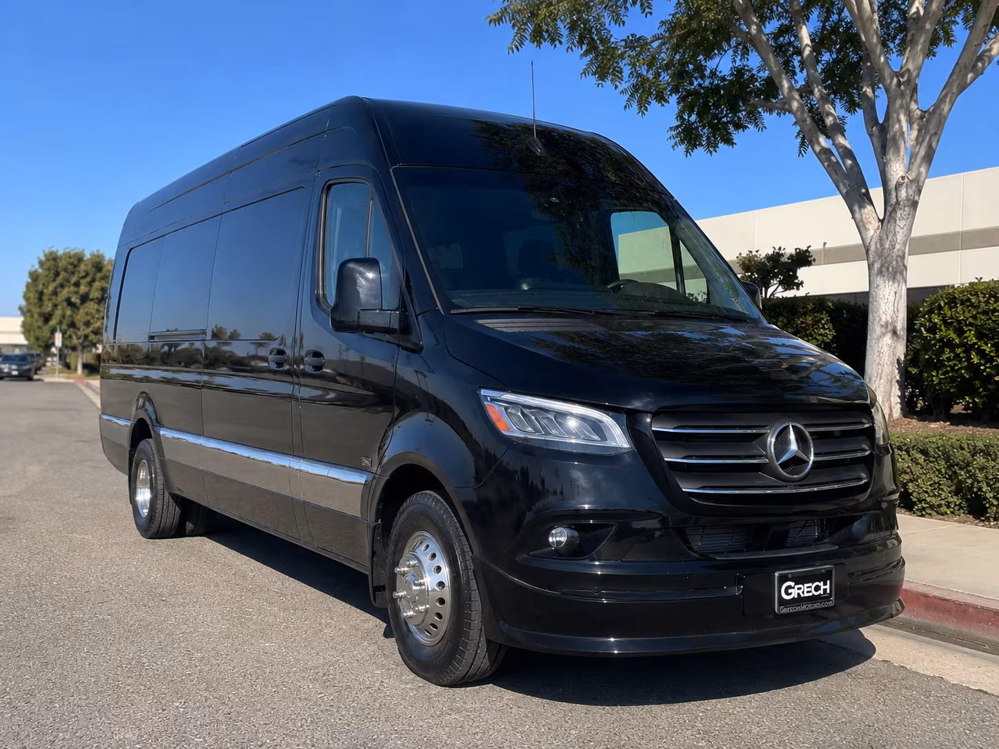 secure transportation for your next bachelor or bachelorette party 3