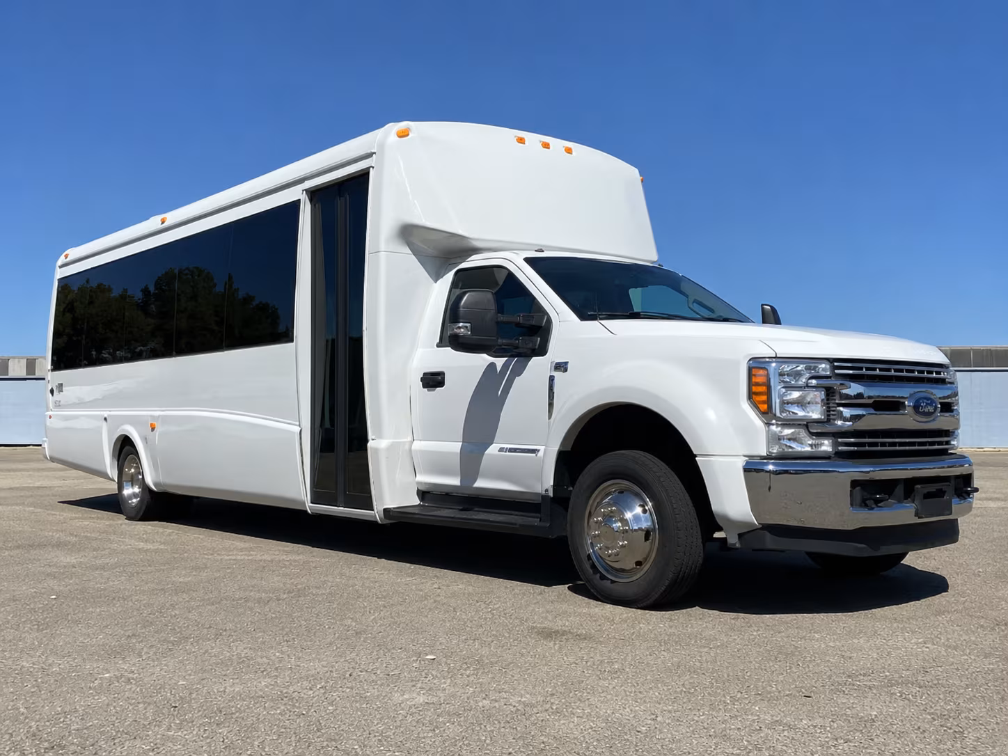 secure transportation for your next church or religious group 2