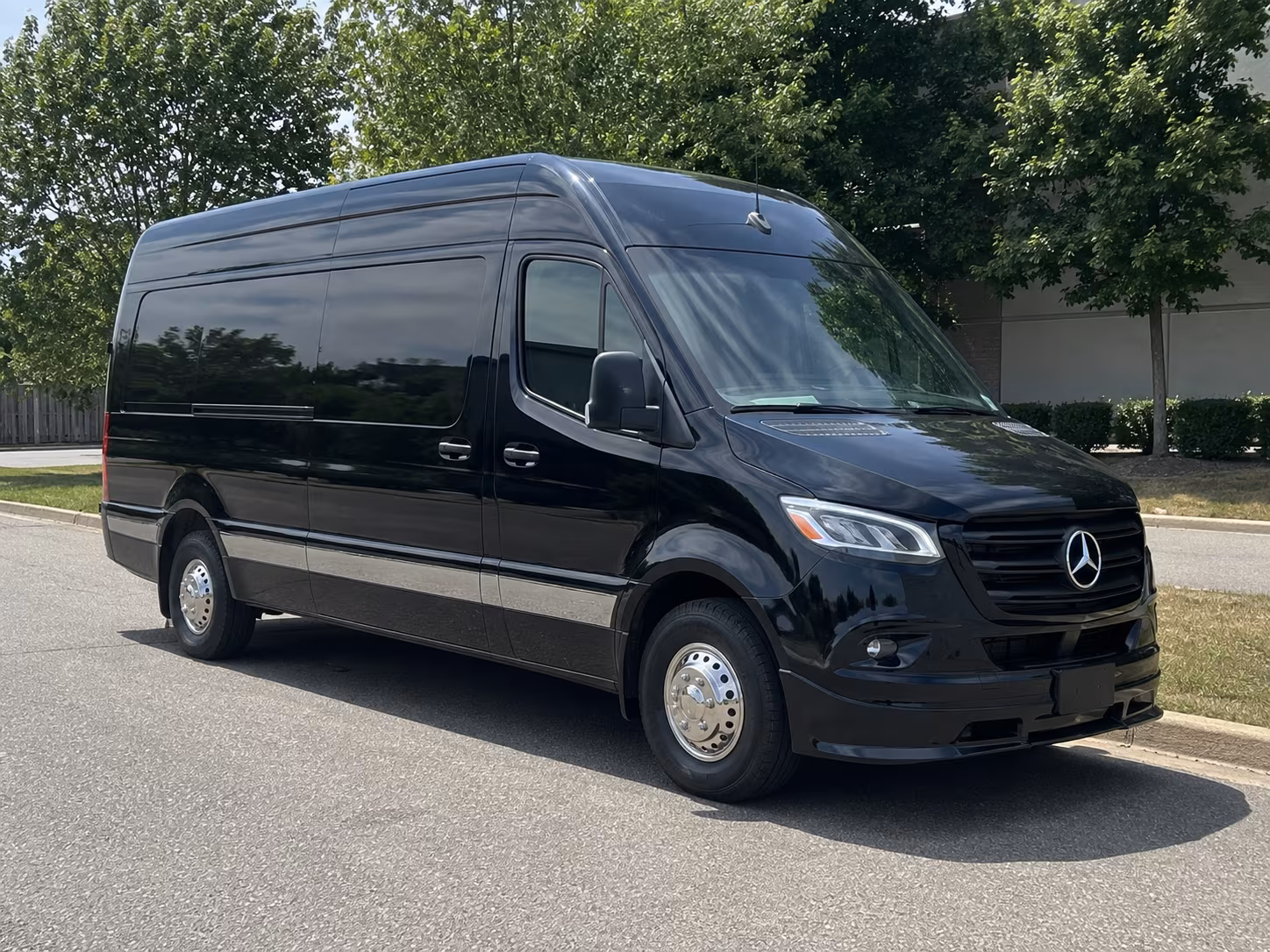 secure transportation for your next convention or trade show 4